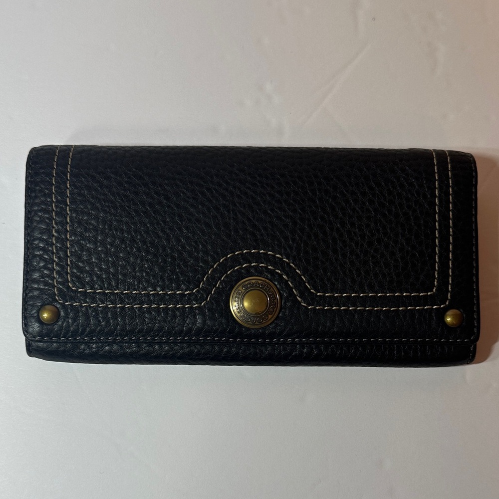 Coach Chelsea Black Pebbled
Leather Bi-fold Wallet Checkbook